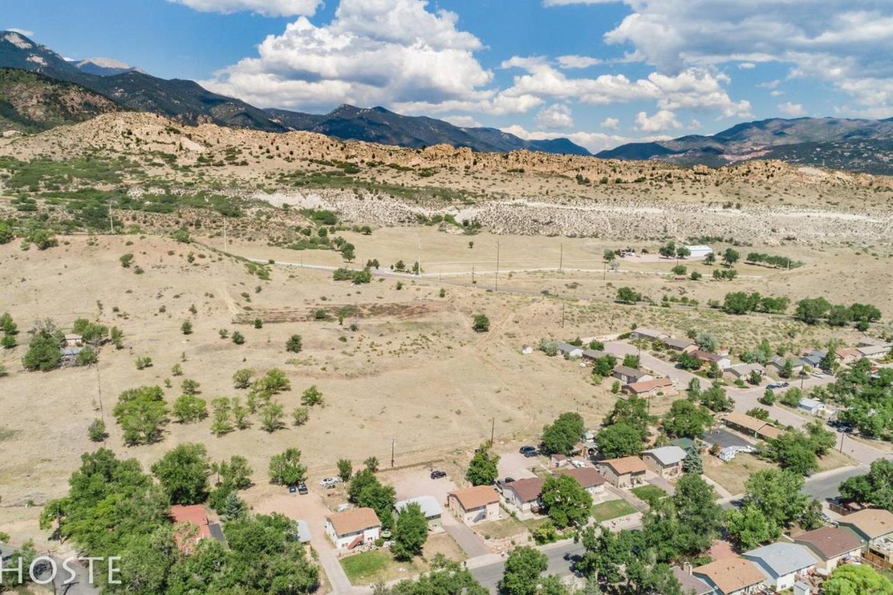 *H NEW!* 2BR Garden-level near Red Rocks Parks Lejlighed Colorado Springs Eksteriør billede