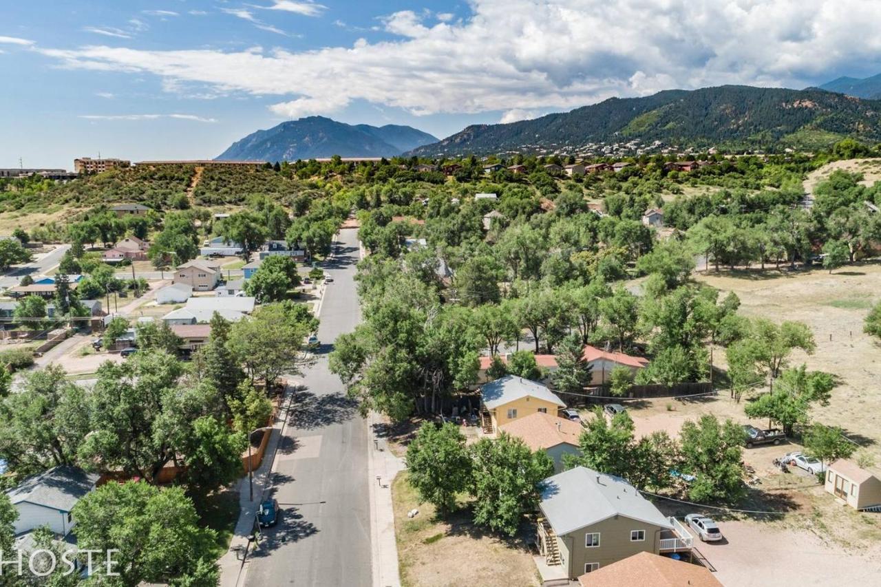 *H NEW!* 2BR Garden-level near Red Rocks Parks Lejlighed Colorado Springs Eksteriør billede